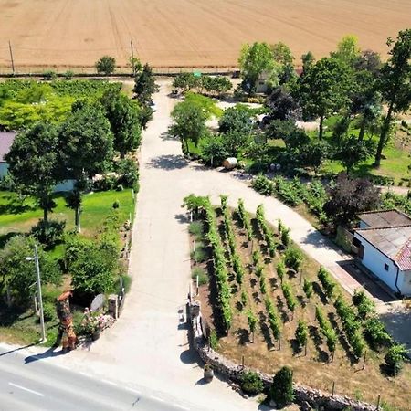 Domeniile Clos Des Colombes Douăzeci şi Trei August Εξωτερικό φωτογραφία