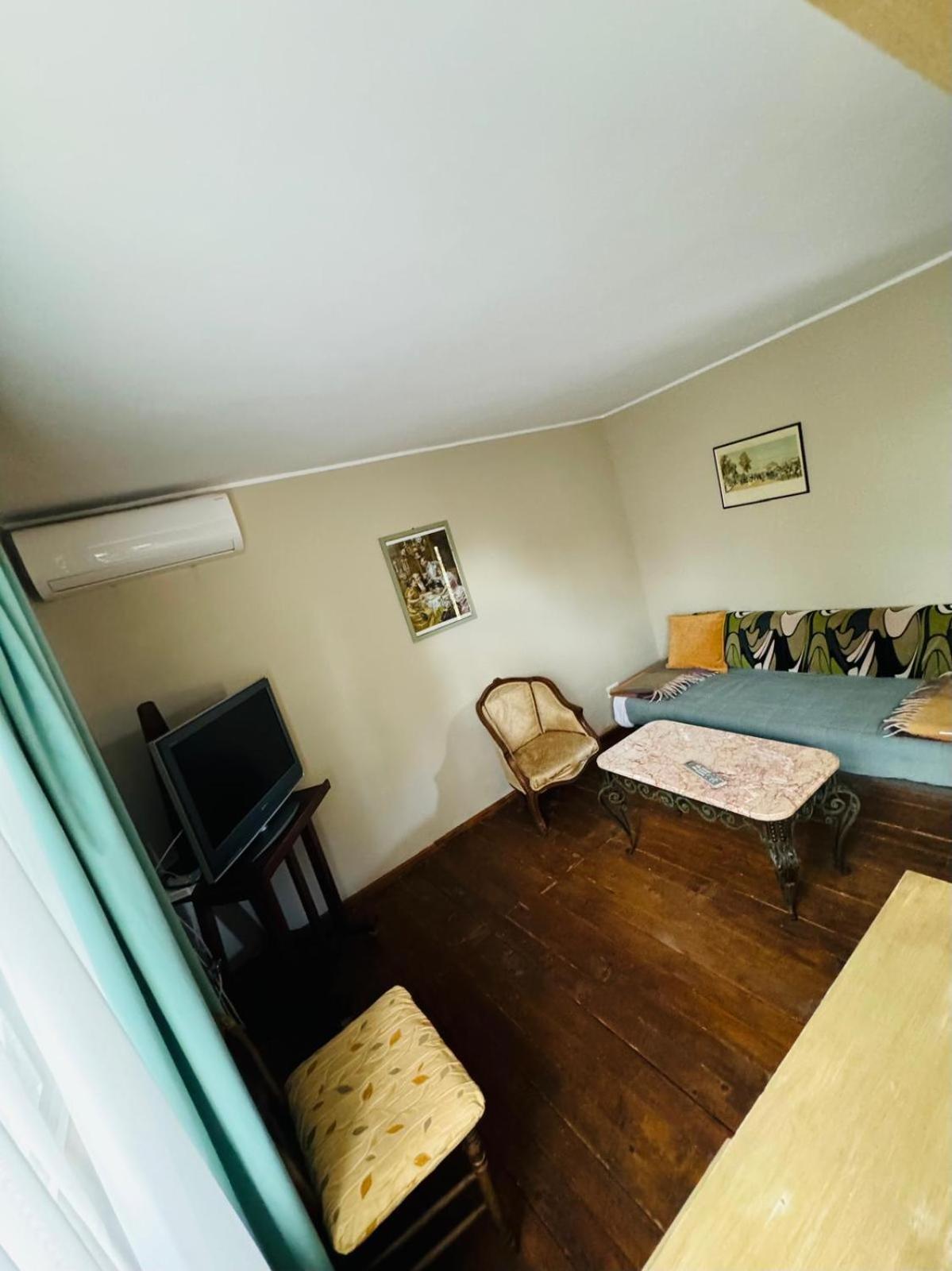 Domeniile Clos Des Colombes Douăzeci şi Trei August Εξωτερικό φωτογραφία